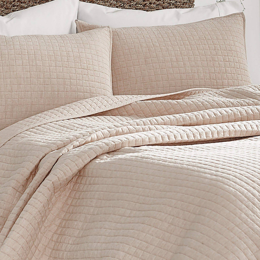 Coral King Quilt R82415