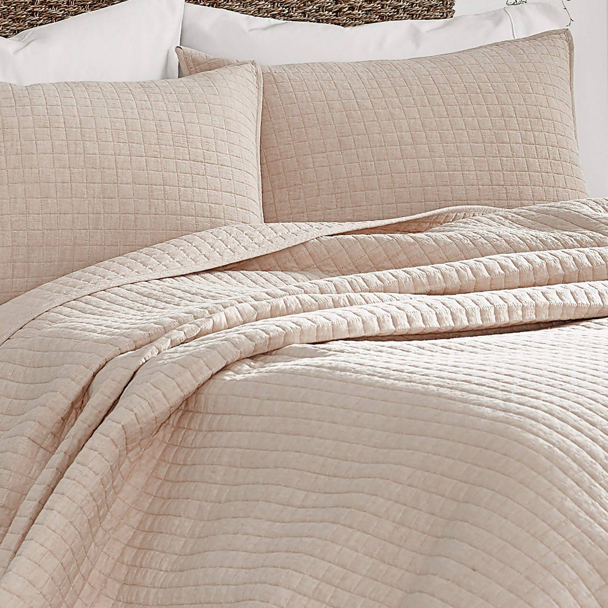 Coral King Quilt R82415