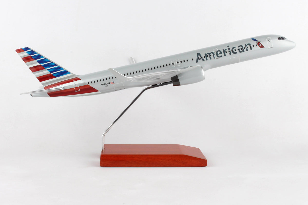 1/100 American 757-200 New Livery W77853