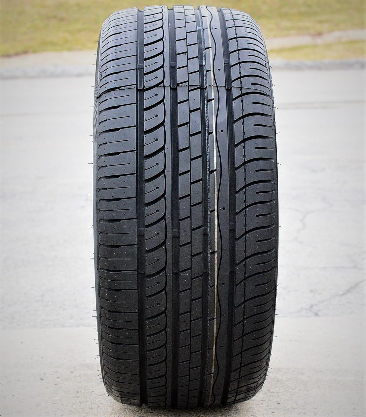235/55R19 105V XL Passenger Tire U6327
