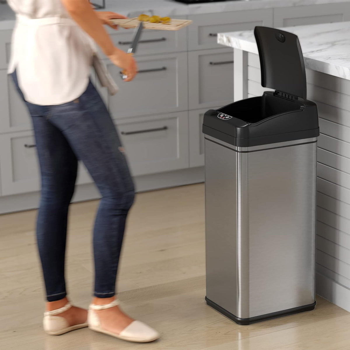 13 Gallon Stainless Steel Automatic Garbage Can H9674