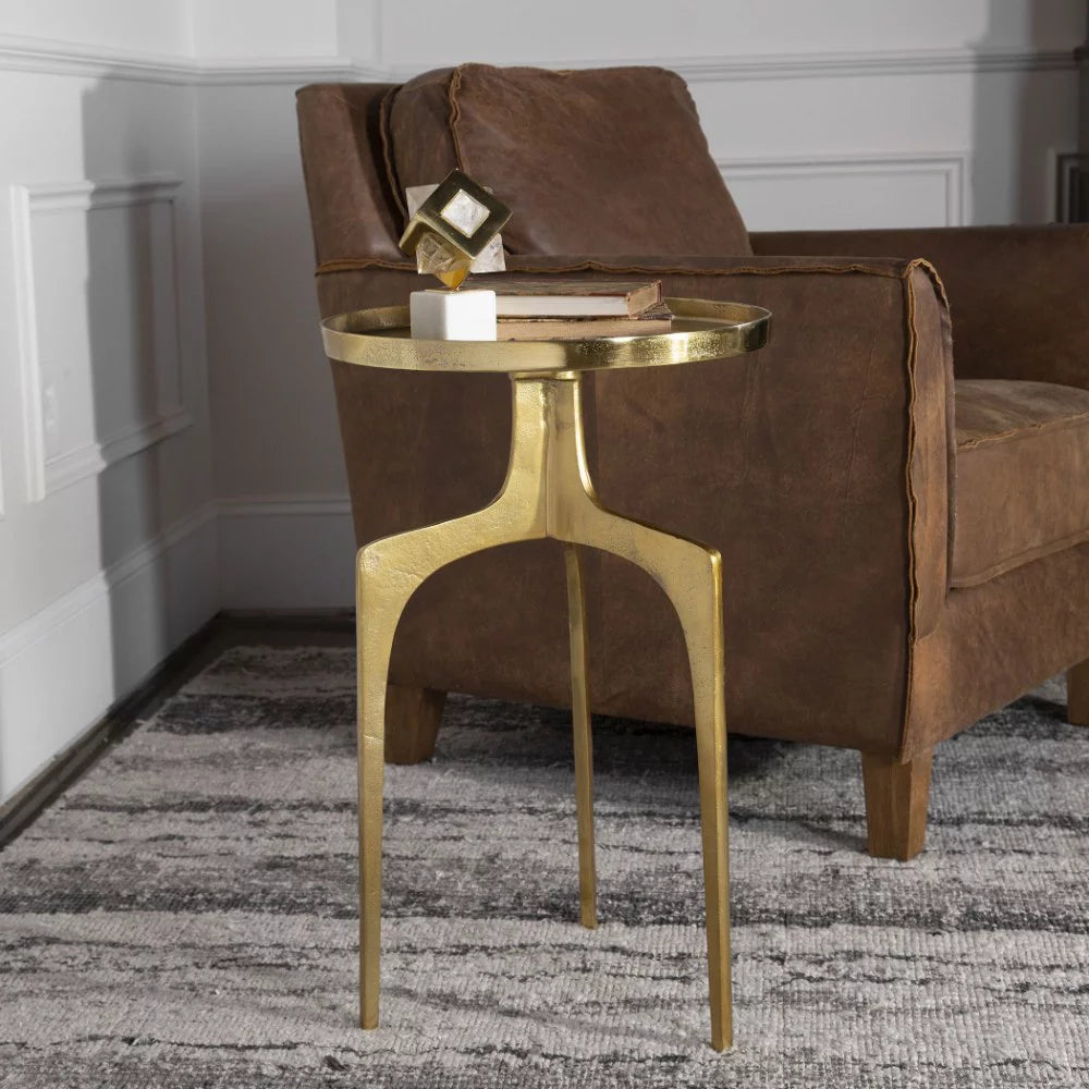 25 inch Round Accent Table with Three Curved Legs K3474