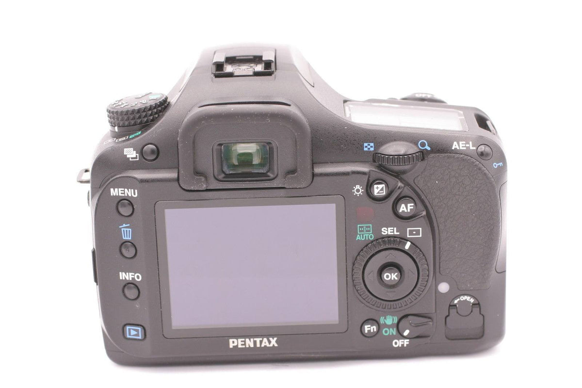 SLR Digital Camera N889