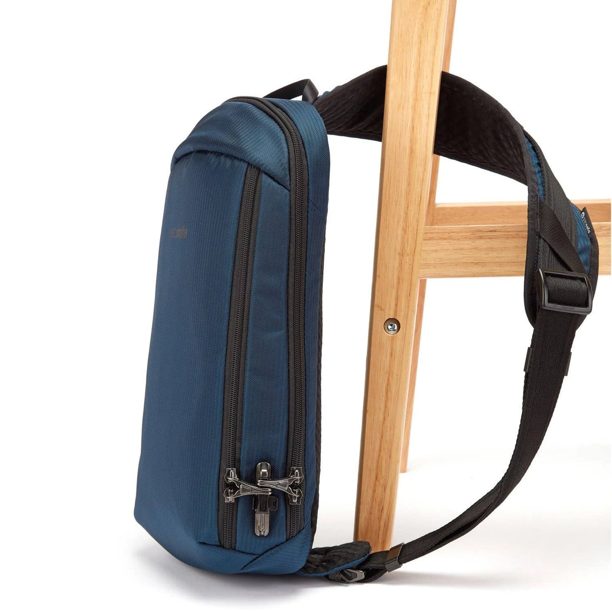 Black Anti Theft Sling Pack B229