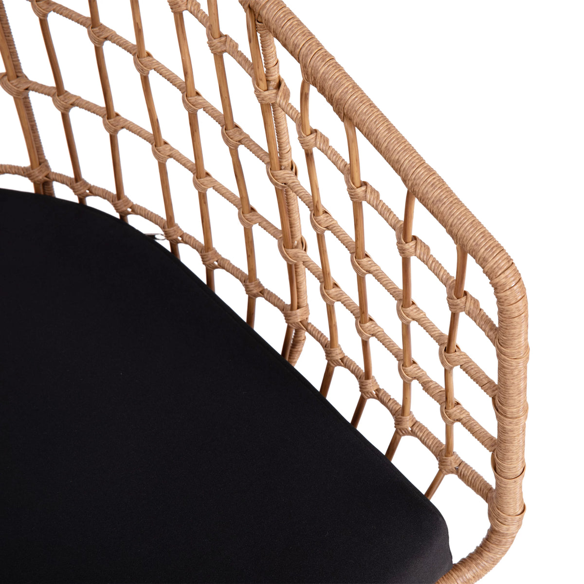Set of 2 Indoor/Outdoor Rope PE Wicker Rattan Club Chairs with Black Cushions Z1237