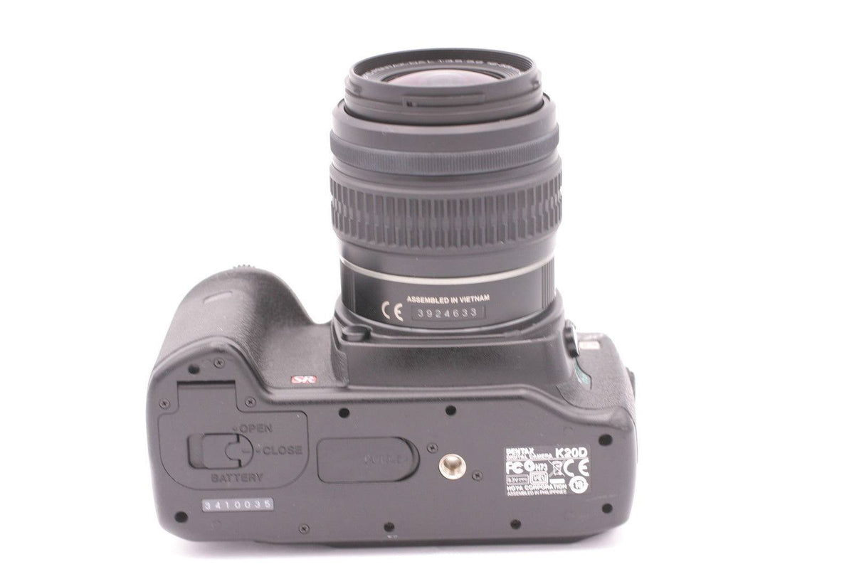 SLR Digital Camera N889