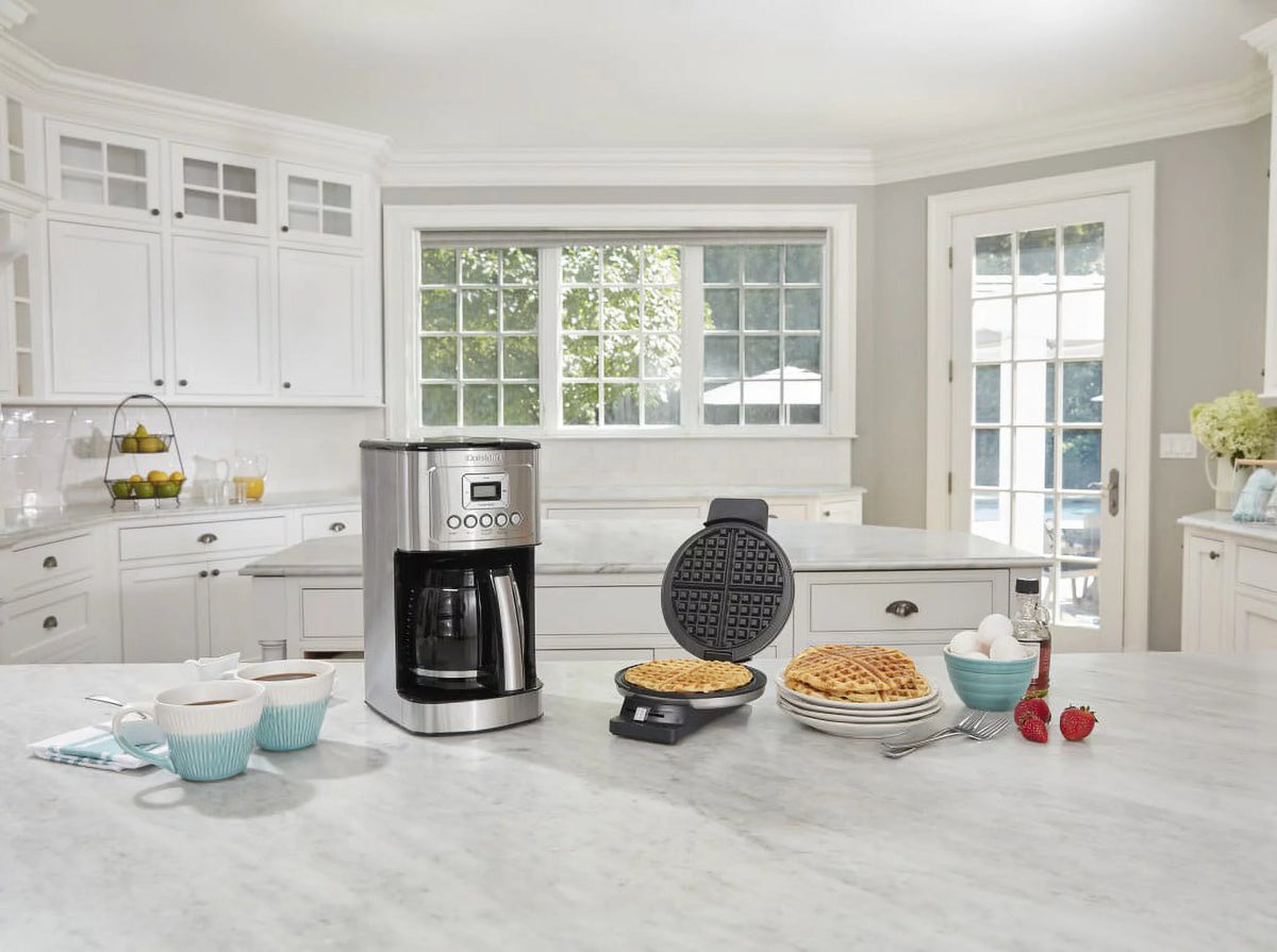 Round Classic Waffle Maker G171814