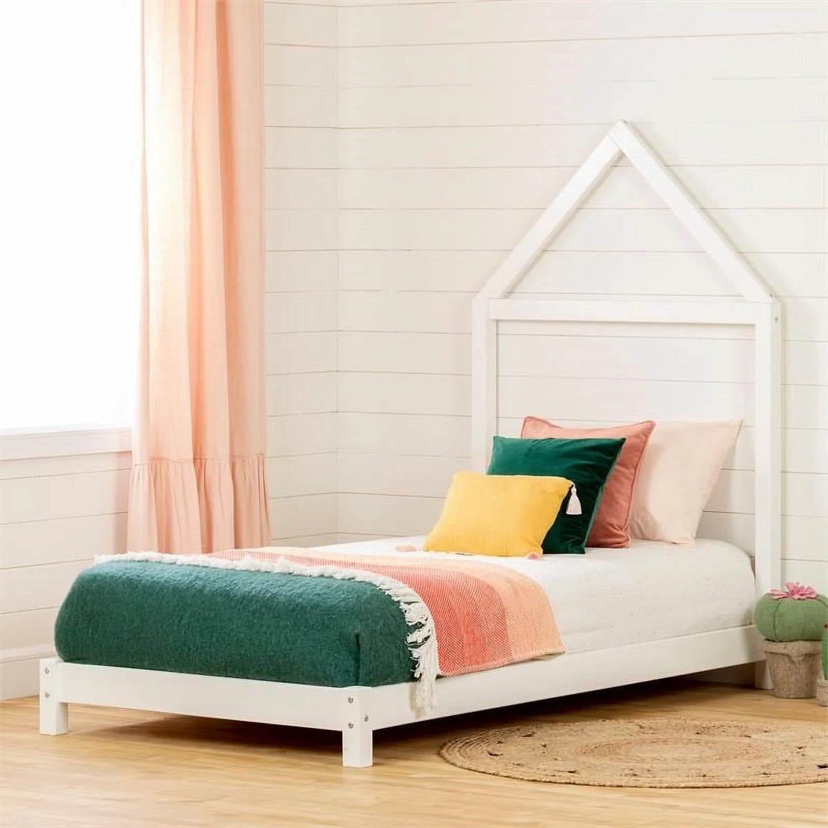 White Wood Bed with House Frame Headboard H122508