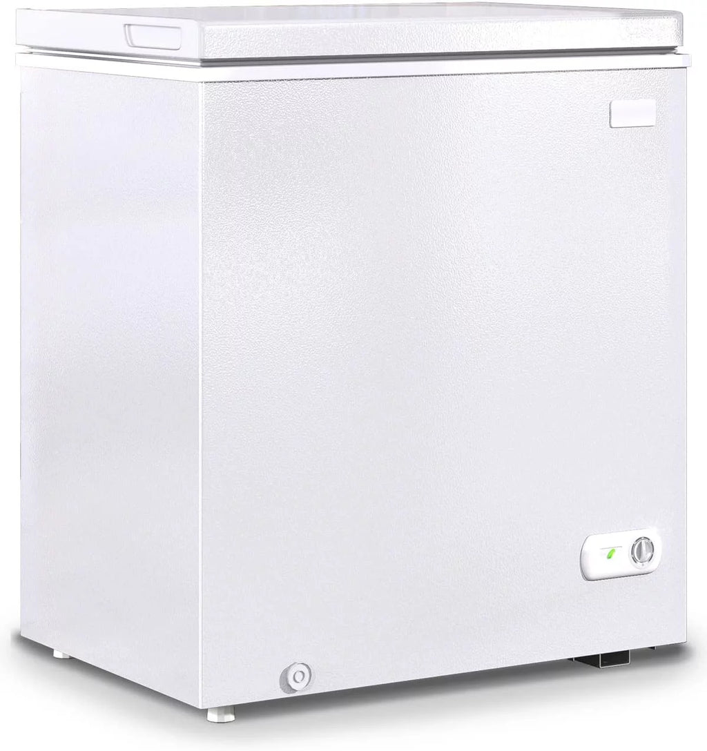 5.0 Cu ft White Chest Freezer with Storage Basket Q28987