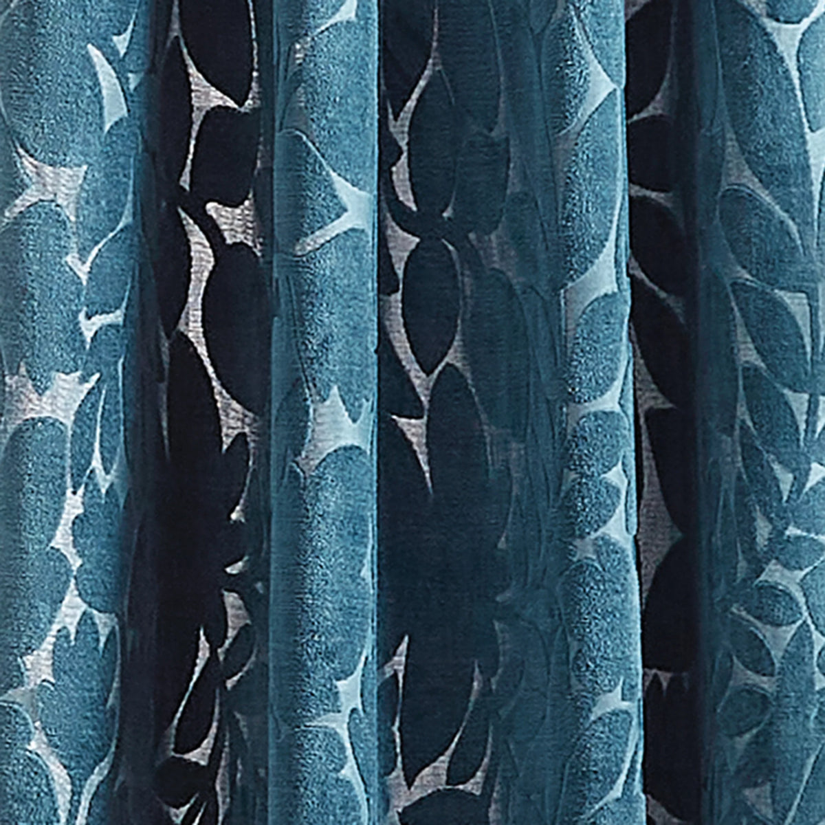 Velvet 2 Piece Light Filtering Curtain Set G569