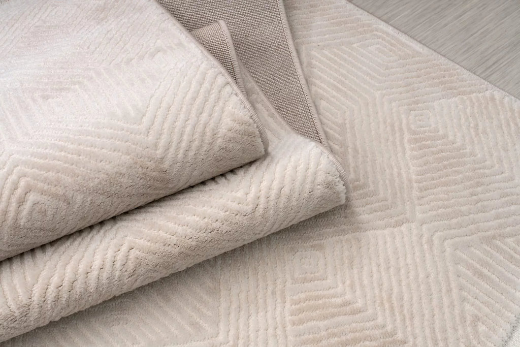 Cream 8x10 Geometric Pattern Indoor Area Rug M884936