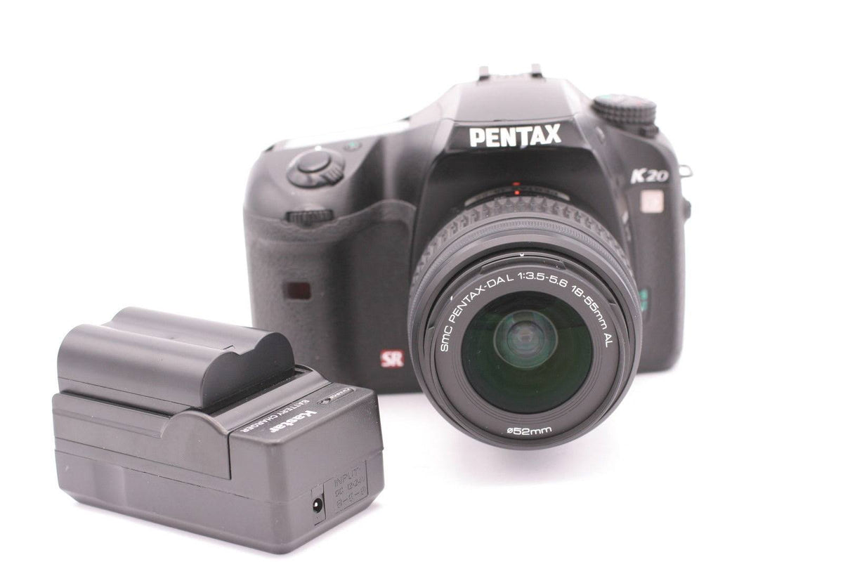 SLR Digital Camera N889
