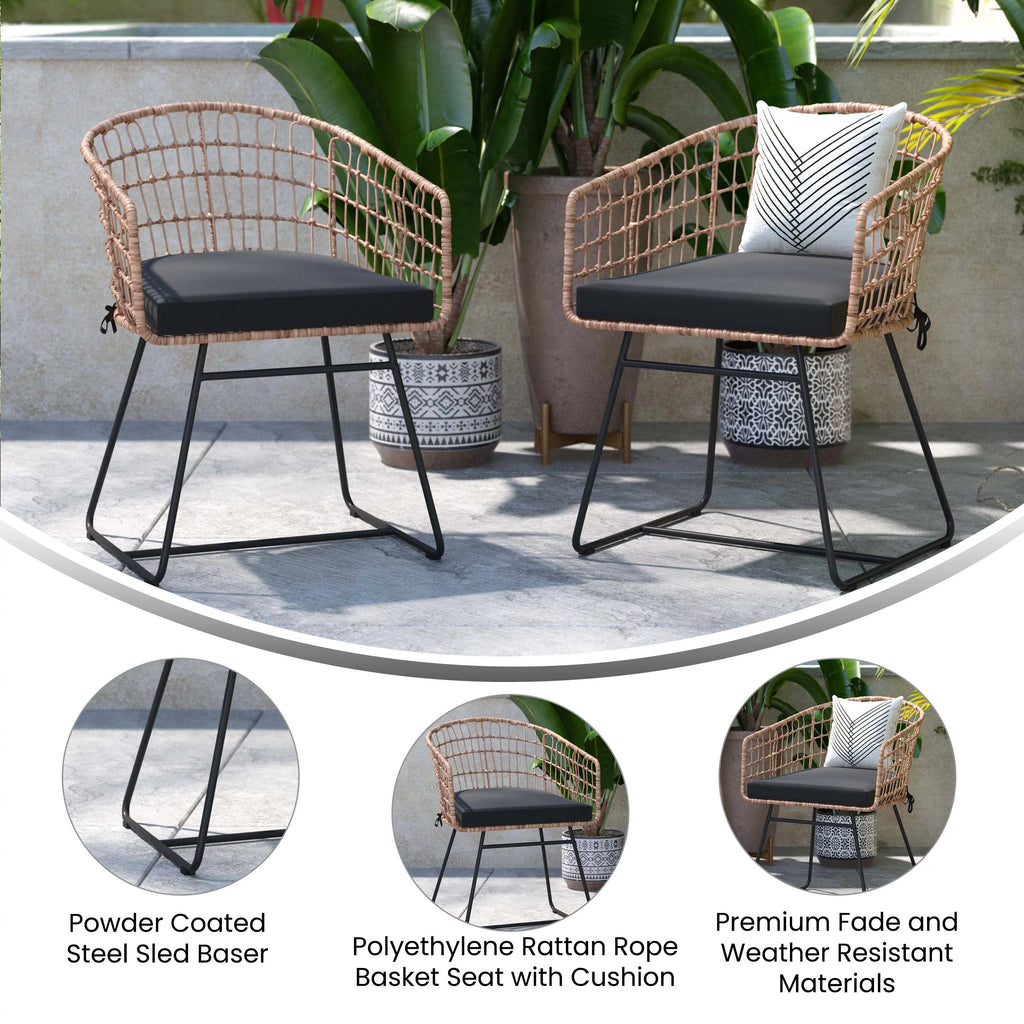 Set of 2 Indoor/Outdoor Rope PE Wicker Rattan Club Chairs with Black Cushions Z1237