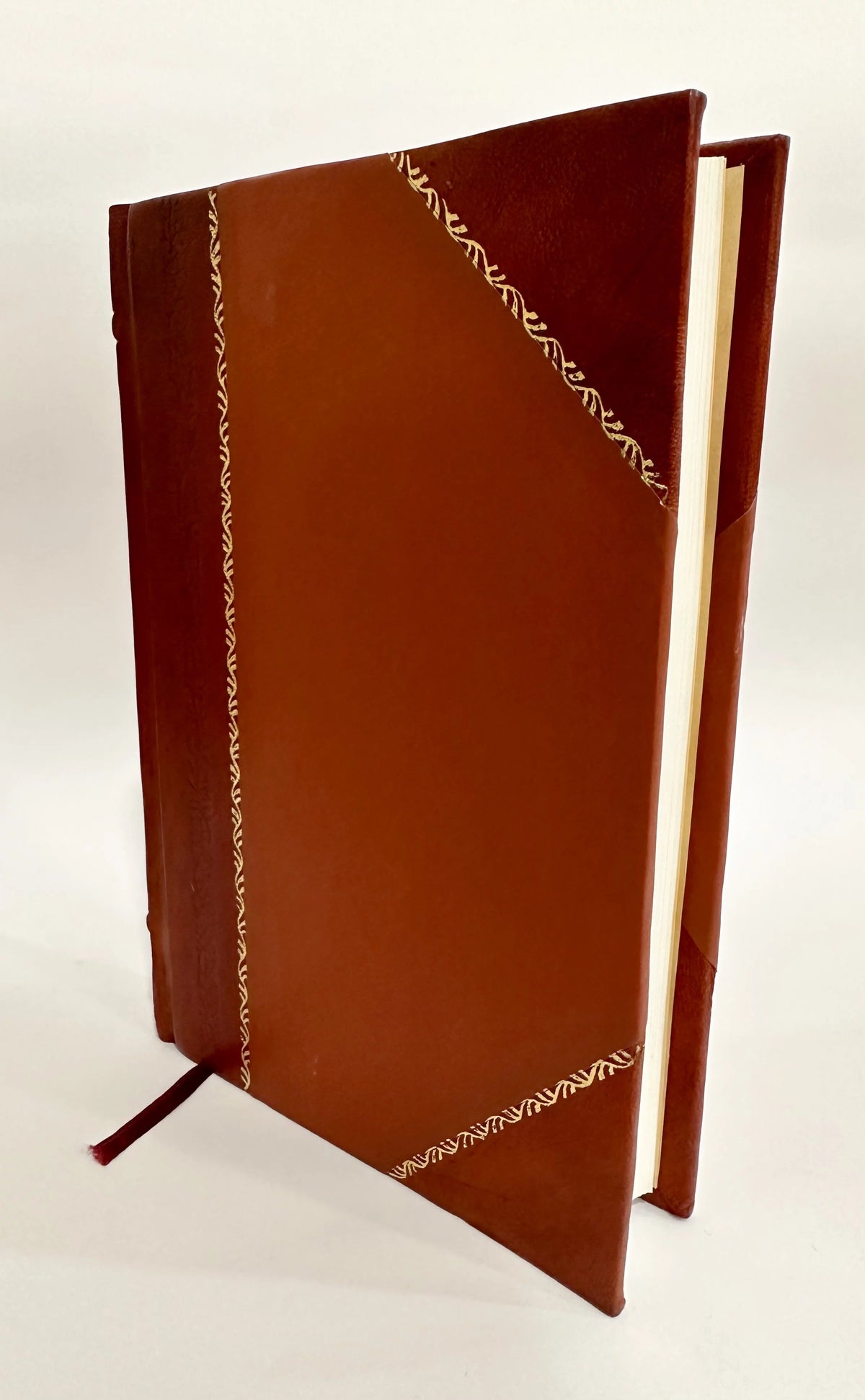 Early American English Bohemian Glass in Many Colors Leather Bound K56886